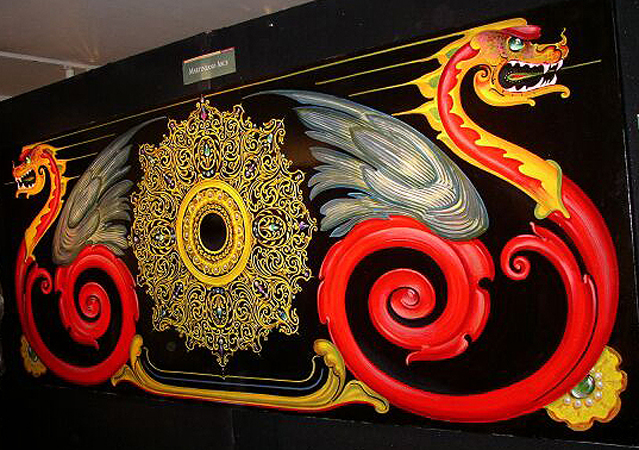 "El Ojo del Dragón" 1993 Óleo sobre madera 1 x 3 m.
